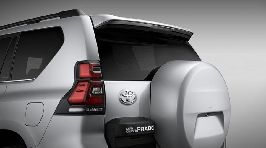Детали экстерьера Toyota Land Cruiser Prado (150) 2017 года  (UAE) (фото 6 из 9)